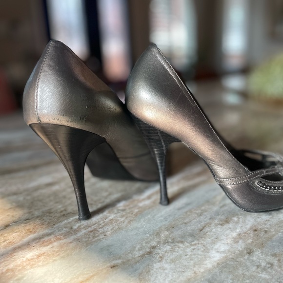 Carlos Santana Chainber Platino Heels - Silver - Picture 5 of 8